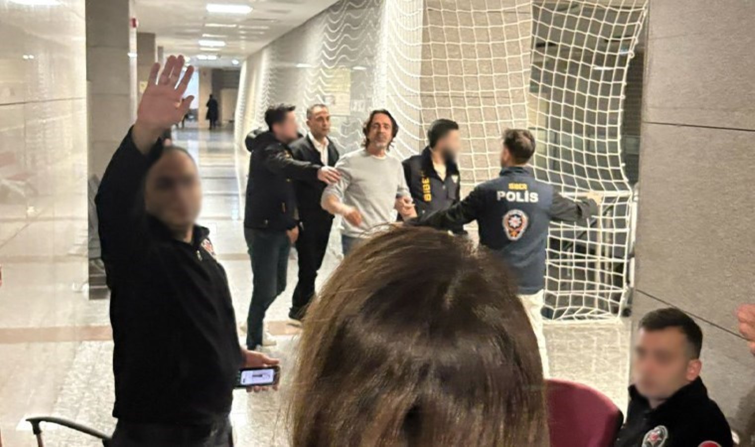Son Dakika… Yazarımız Murat Ağırel ve Gazeteci Timur Soykan adli kontrolle serbest bırakıldı